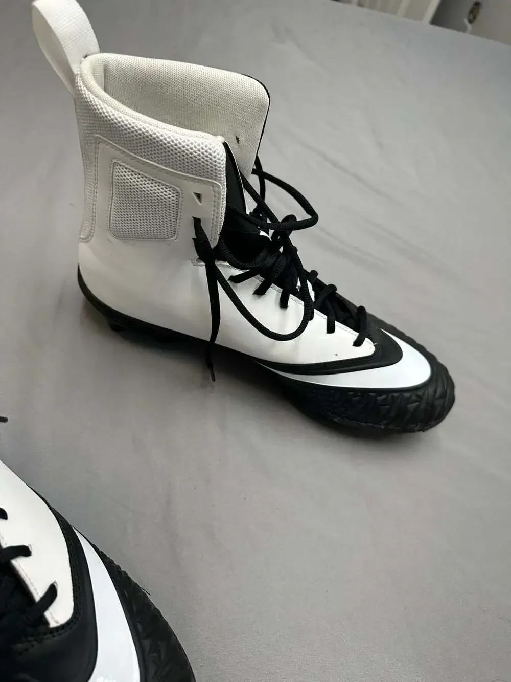 Nike Force Savage Varsity Football Cleats Black and White, Style 880140-001